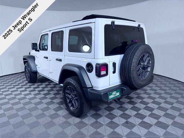 new 2025 Jeep Wrangler car, priced at $42,555