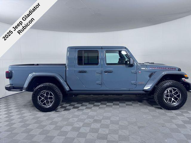 new 2025 Jeep Gladiator car, priced at $50,404