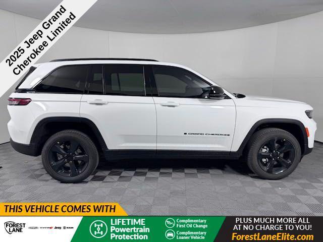 new 2025 Jeep Grand Cherokee car, priced at $43,499