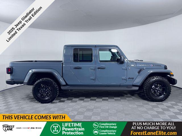 new 2025 Jeep Gladiator car, priced at $43,469