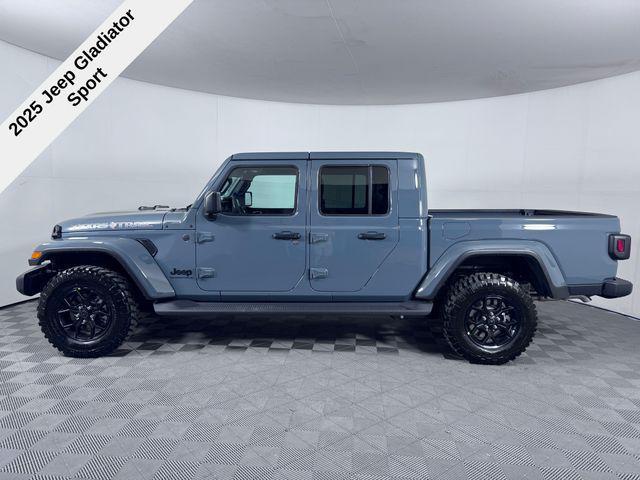 new 2025 Jeep Gladiator car, priced at $40,769