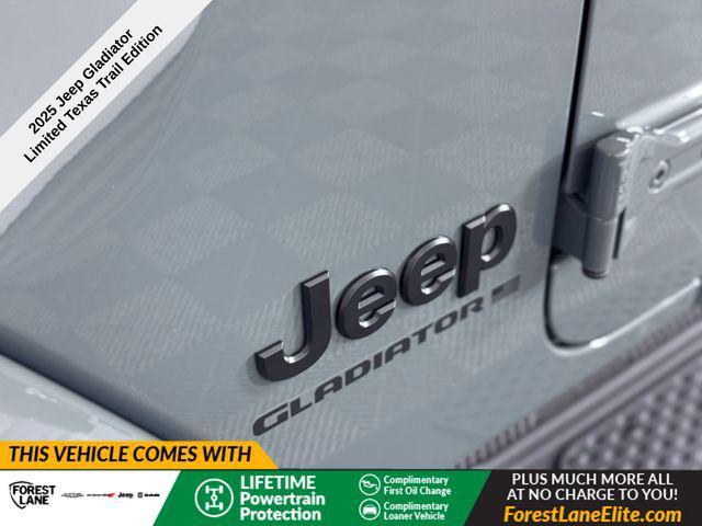 new 2025 Jeep Gladiator car, priced at $43,469