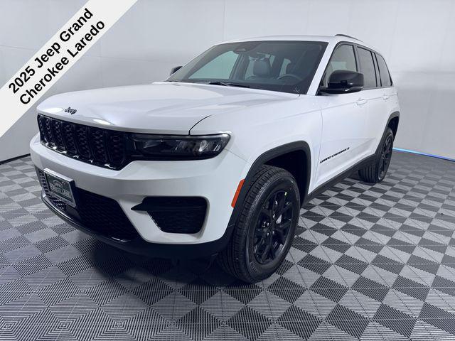 new 2025 Jeep Grand Cherokee car, priced at $36,605