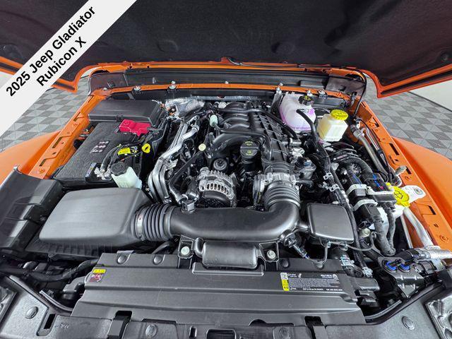 new 2025 Jeep Gladiator car, priced at $51,658