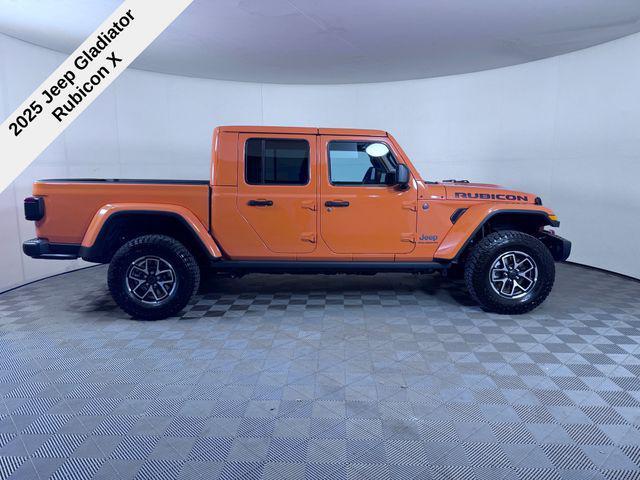 new 2025 Jeep Gladiator car, priced at $51,658