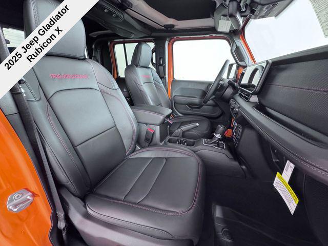new 2025 Jeep Gladiator car, priced at $51,658