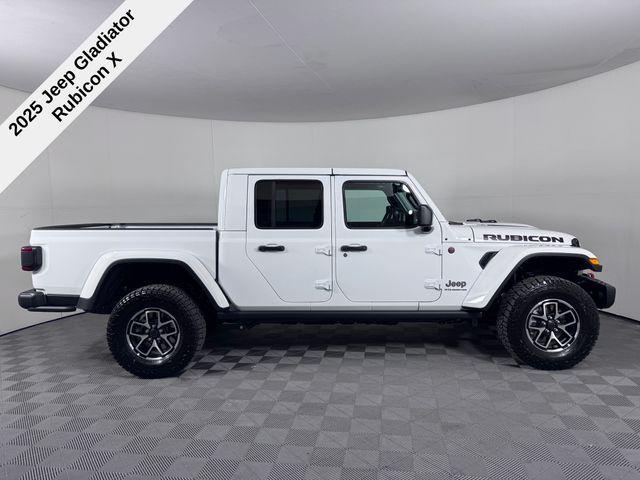 new 2025 Jeep Gladiator car, priced at $49,368