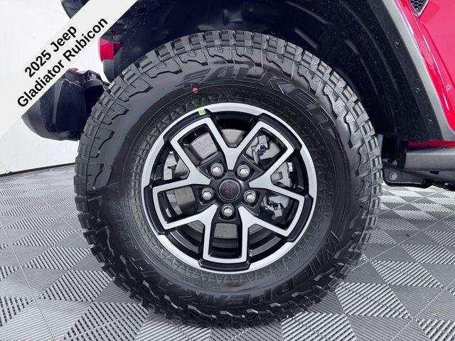 new 2025 Jeep Gladiator car, priced at $52,055