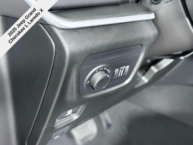 new 2025 Jeep Grand Cherokee L car, priced at $34,599
