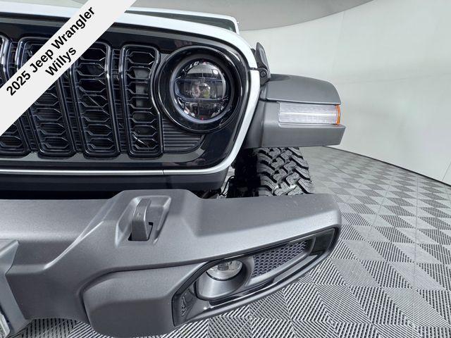 new 2025 Jeep Wrangler car, priced at $46,044