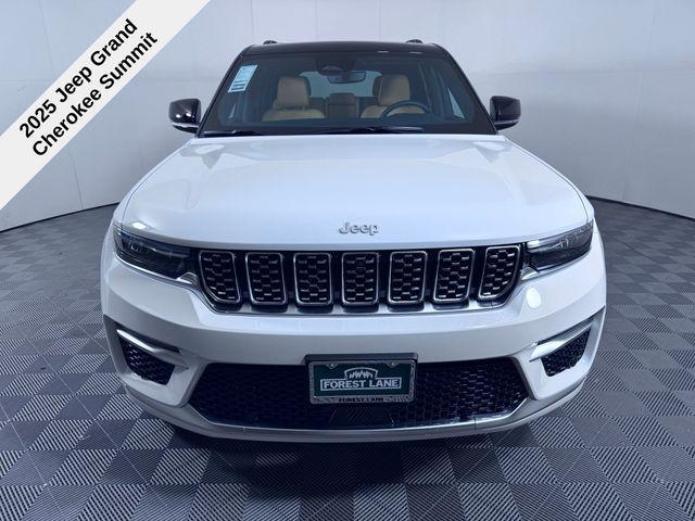 new 2025 Jeep Grand Cherokee car, priced at $52,457