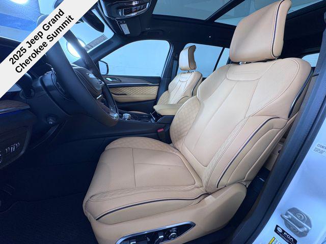 new 2025 Jeep Grand Cherokee car, priced at $52,457