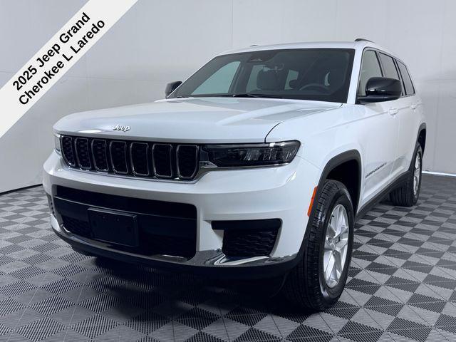 new 2025 Jeep Grand Cherokee L car, priced at $33,106