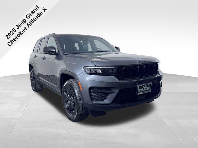 new 2025 Jeep Grand Cherokee car, priced at $37,722