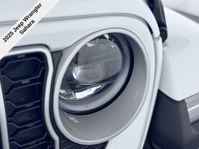 new 2025 Jeep Wrangler car, priced at $50,454