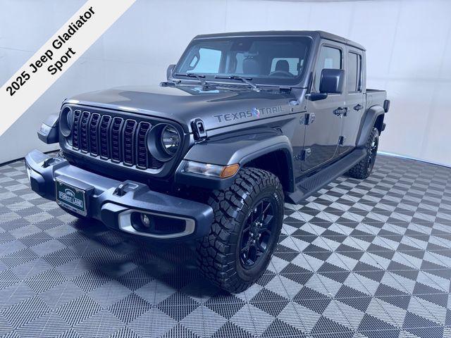 new 2025 Jeep Gladiator car, priced at $41,269