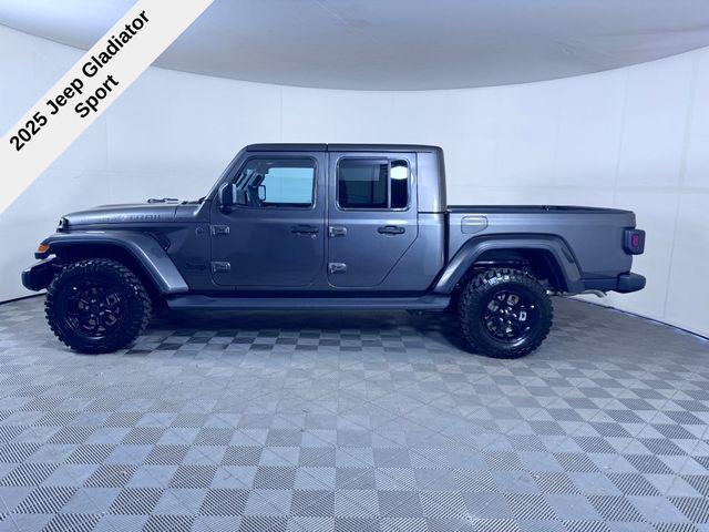 new 2025 Jeep Gladiator car, priced at $41,269