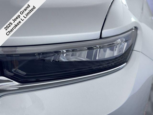 new 2025 Jeep Grand Cherokee L car, priced at $41,894