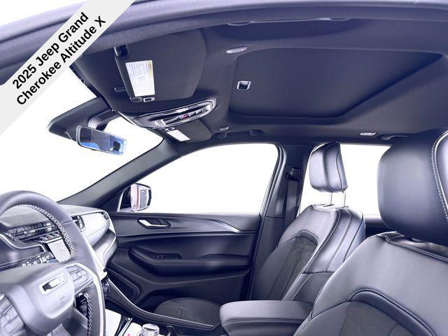 new 2025 Jeep Grand Cherokee car, priced at $36,526