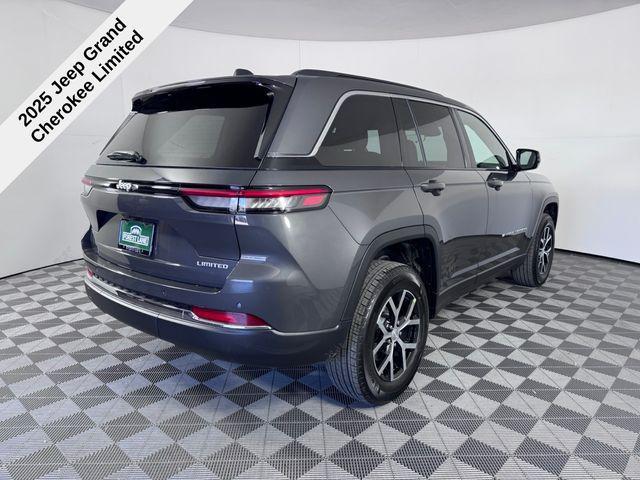 new 2025 Jeep Grand Cherokee car, priced at $34,385