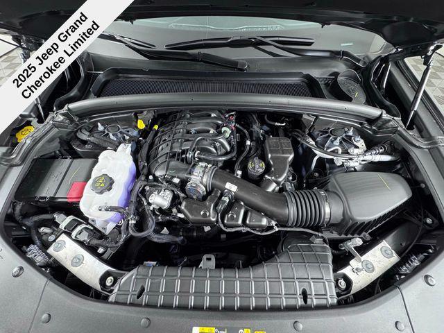 new 2025 Jeep Grand Cherokee car, priced at $34,385