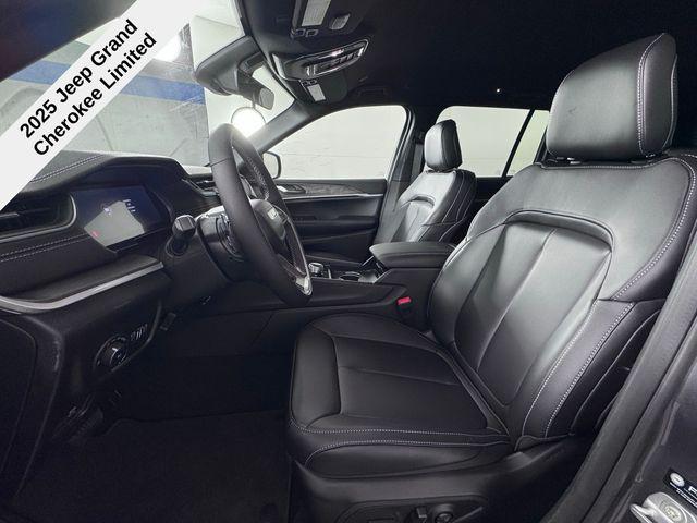 new 2025 Jeep Grand Cherokee car, priced at $34,385