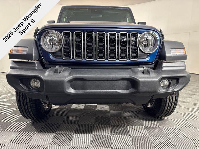 new 2025 Jeep Wrangler car, priced at $42,824