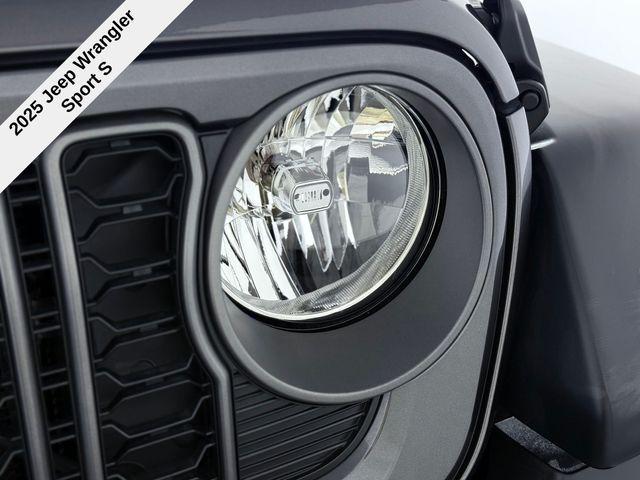 new 2025 Jeep Wrangler car, priced at $54,365