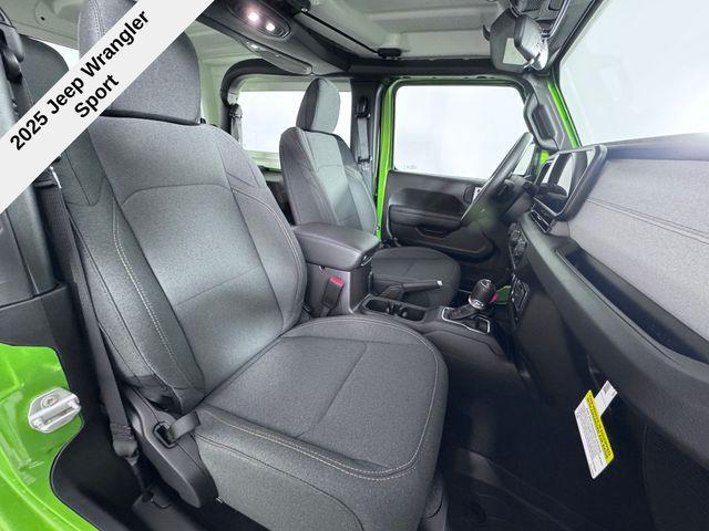 new 2025 Jeep Wrangler car, priced at $31,494