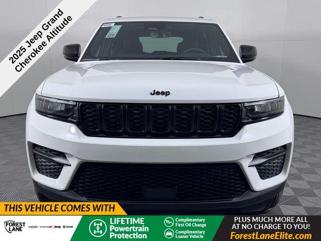 new 2025 Jeep Grand Cherokee car, priced at $37,498