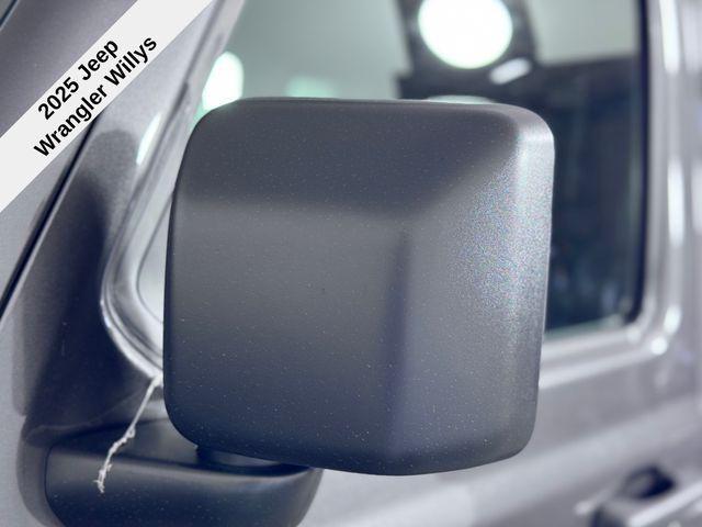 new 2025 Jeep Wrangler car, priced at $47,070