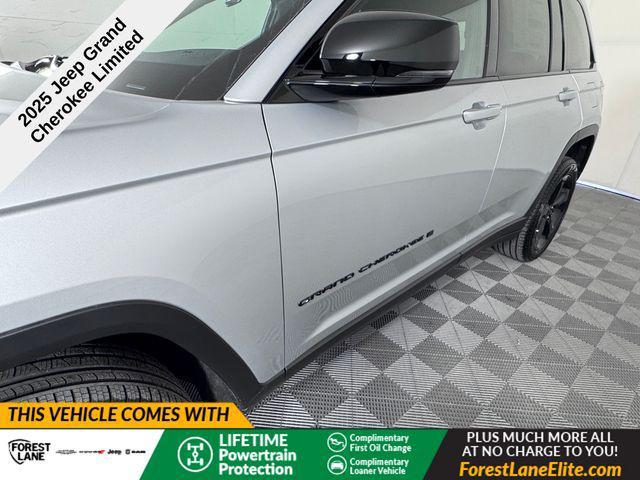 new 2025 Jeep Grand Cherokee car, priced at $42,470