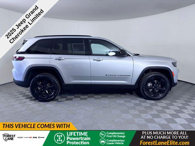 new 2025 Jeep Grand Cherokee car, priced at $42,470