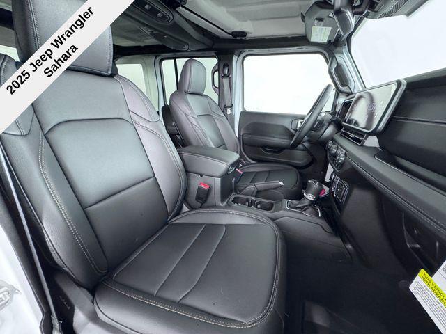 new 2025 Jeep Wrangler car, priced at $48,196