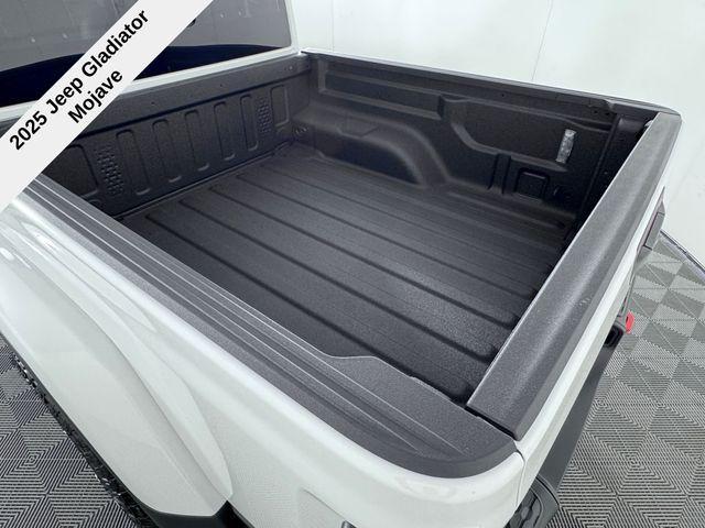 new 2025 Jeep Gladiator car, priced at $51,260