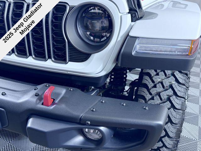 new 2025 Jeep Gladiator car, priced at $51,260