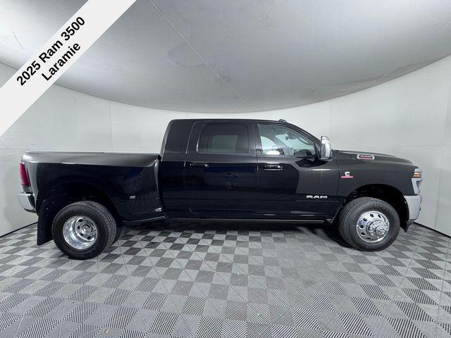 new 2025 Ram 3500 car, priced at $76,299