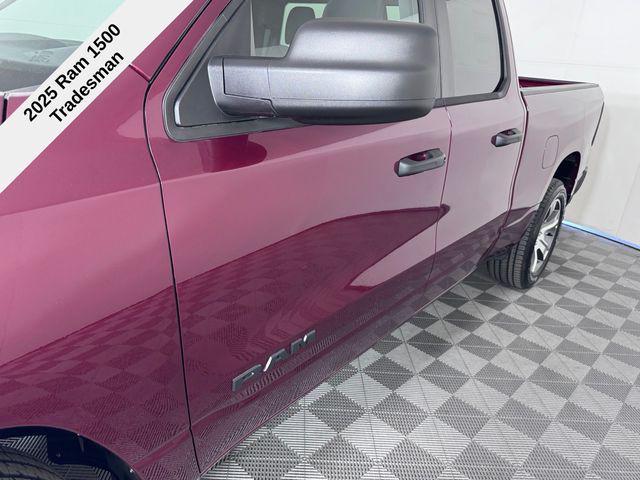 new 2025 Ram 1500 car, priced at $36,923