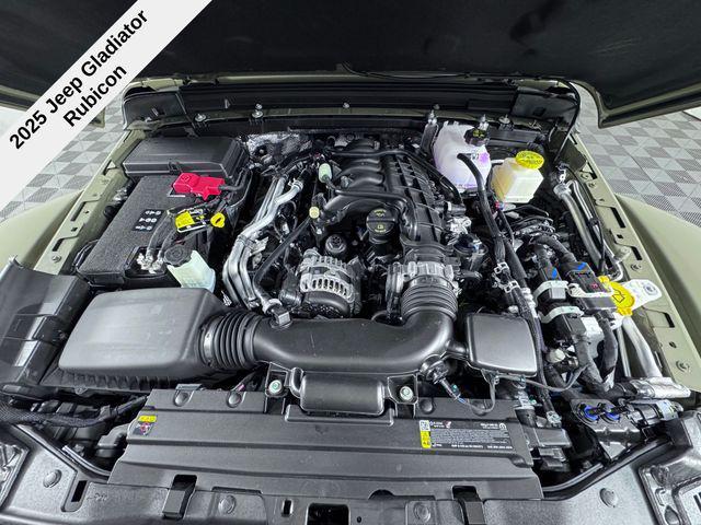 new 2025 Jeep Gladiator car, priced at $45,537