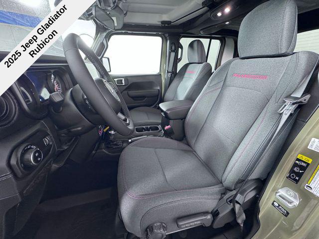 new 2025 Jeep Gladiator car, priced at $45,537