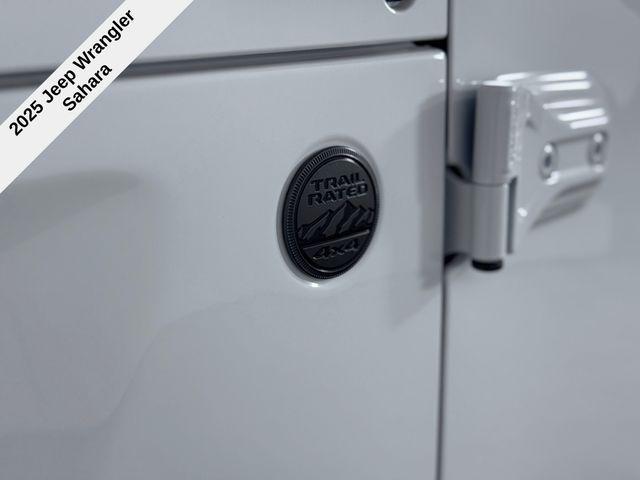 new 2025 Jeep Wrangler car, priced at $48,785