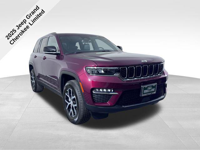 new 2025 Jeep Grand Cherokee car, priced at $38,777