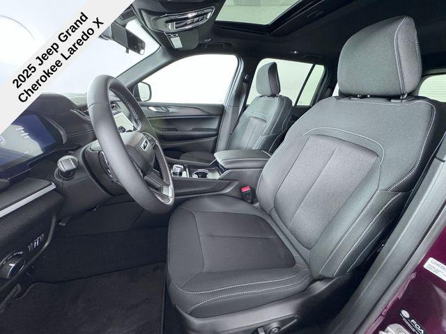 new 2025 Jeep Grand Cherokee car, priced at $34,599