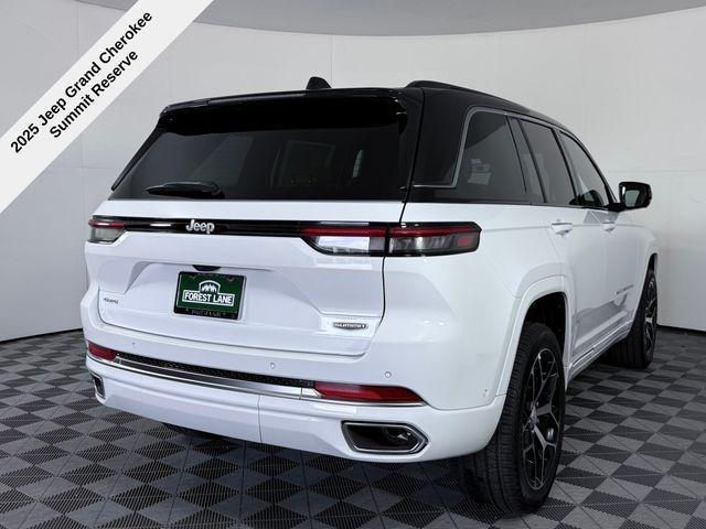new 2025 Jeep Grand Cherokee car, priced at $55,738