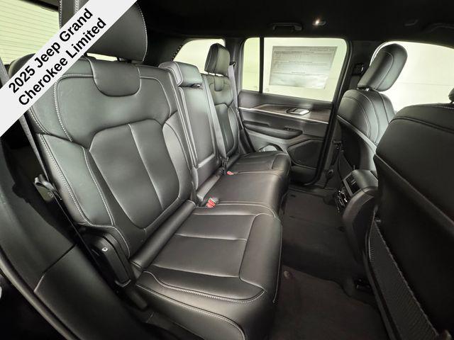 new 2025 Jeep Grand Cherokee car, priced at $38,150