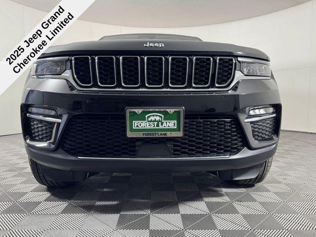 new 2025 Jeep Grand Cherokee car, priced at $38,150