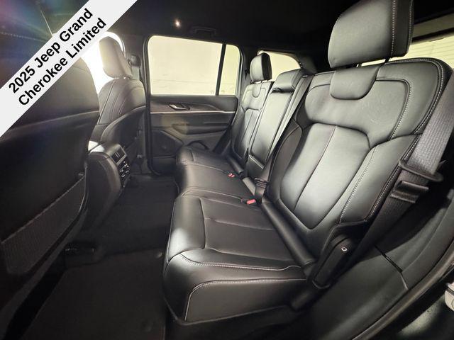 new 2025 Jeep Grand Cherokee car, priced at $38,150