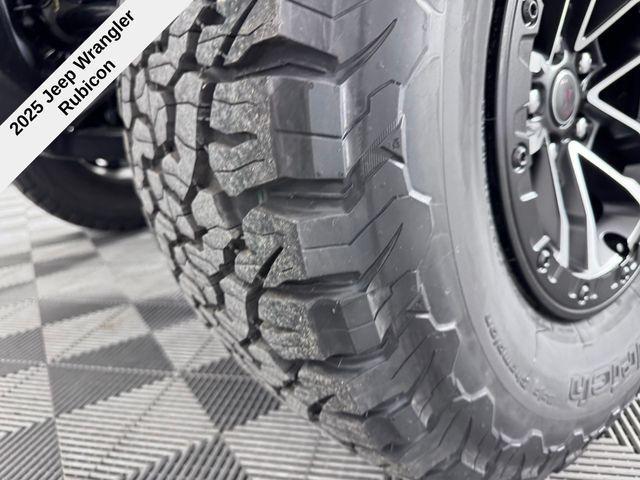 new 2025 Jeep Wrangler car, priced at $57,935