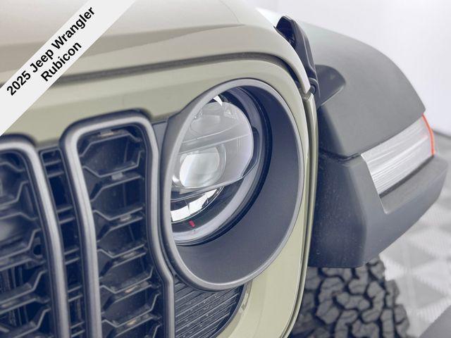 new 2025 Jeep Wrangler car, priced at $57,935