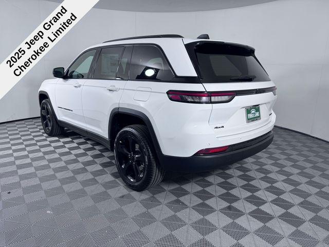 new 2025 Jeep Grand Cherokee car, priced at $43,840